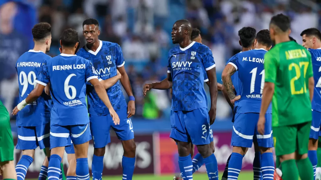 الانفراد بالصدارة.. موعد مباراة الهلال والأخدود والقنوات الناقلة في دوري روشن