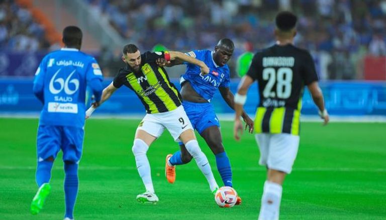 قمة روشن: الهلال والاتحاد وجهاً لوجه في كلاسيكو منتظر